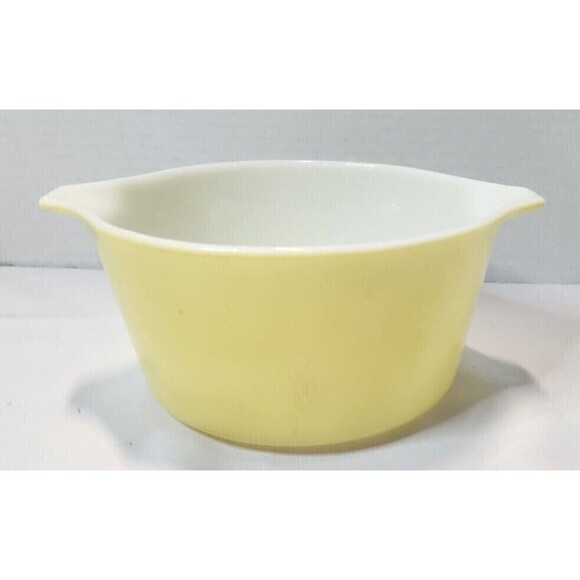 Vintage Pyrex 473 1 Quart Casserole Baking Yellow Round No Lid USA - Picture 2 of 6